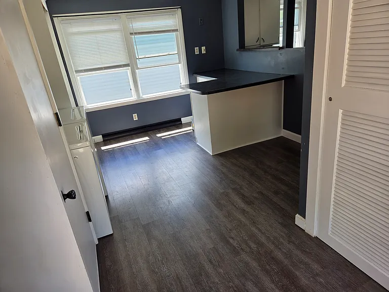 1022 Brighton Dr #3 — Photo 5