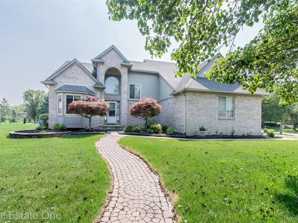 2603 Shagbark Ct, Canton, MI 48188