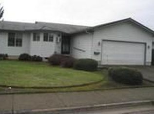 1947 Clark Ave, Cottage Grove, OR 97424