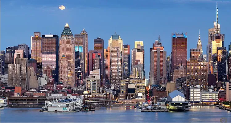 Rented by Douglas Elliman | media 22