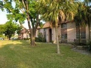 8103 NW 27th St APT 2, Coral Springs, FL, 33065