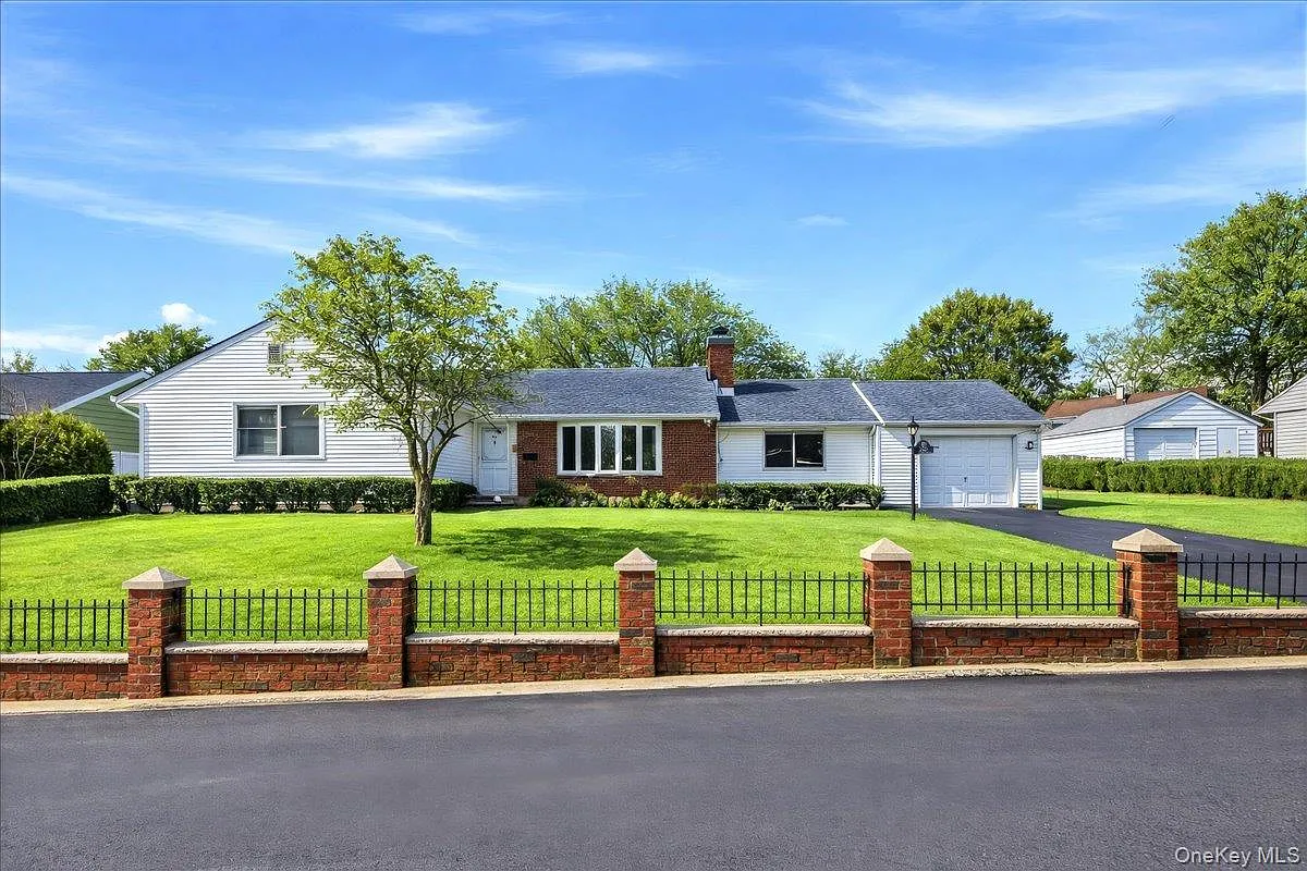 247 Croydon Road photo 1