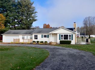 461 Fairview Rd, Fredonia, PA 16124