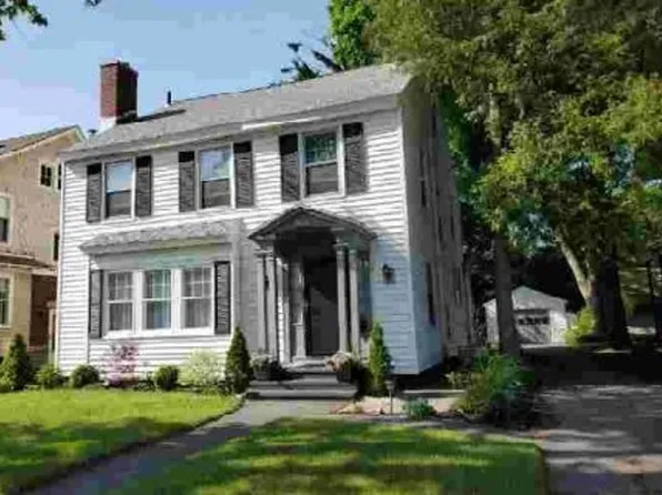 1806 Eastern Pkwy, Schenectady, NY 12309