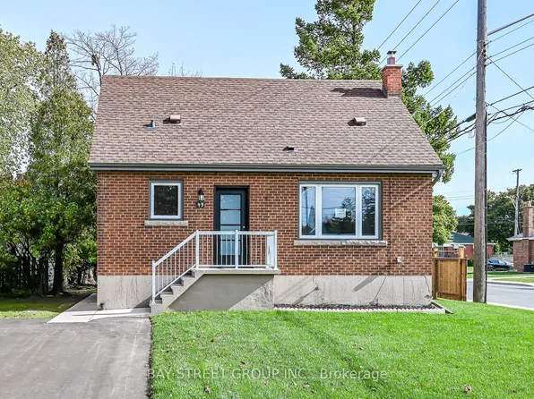 49 E 41st St, Hamilton, ON L8T 2Z4