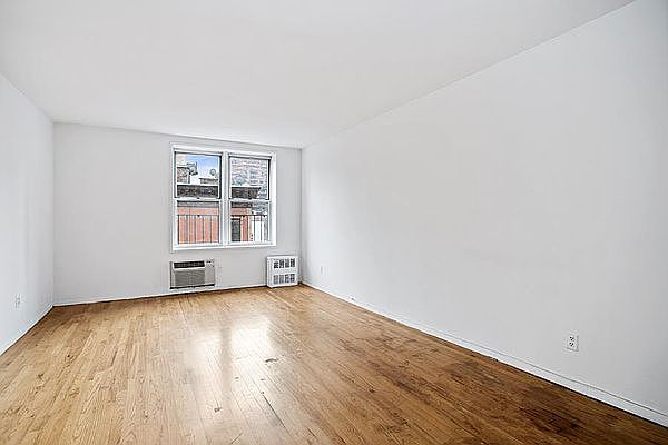 1st image of 301 E 84th St APT 4-D