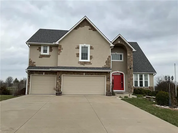 14157 Millstone Blvd, Saint Joseph, MO 64505