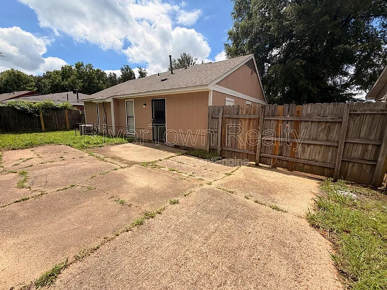 4778 Daphne Rd — Photo 16