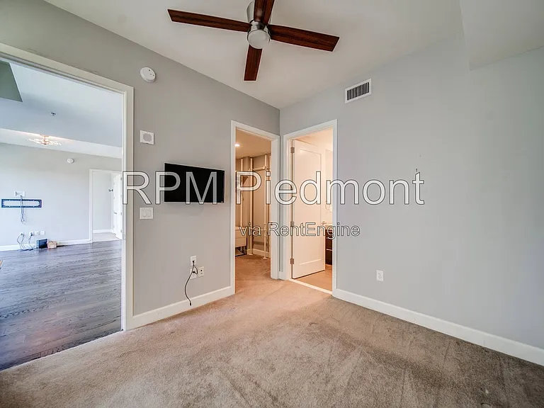 1820 Peachtree Rd #911 — Photo 29