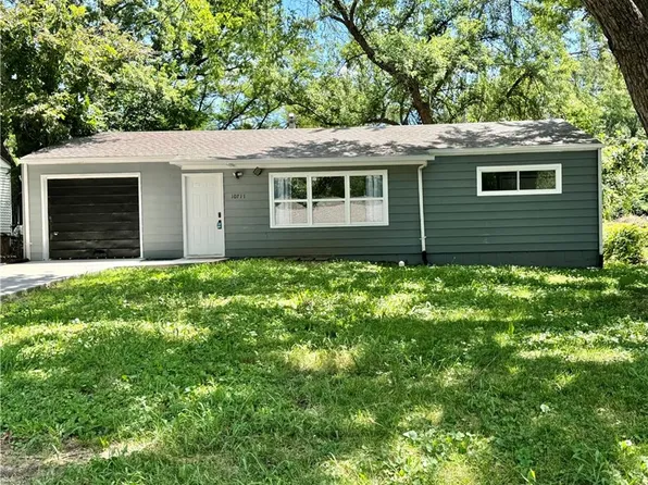 10711 Ewing Dr, Kansas City, MO 64134