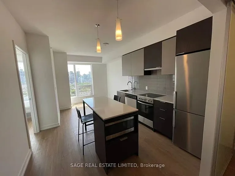 203 College St #1709 — Photo 9