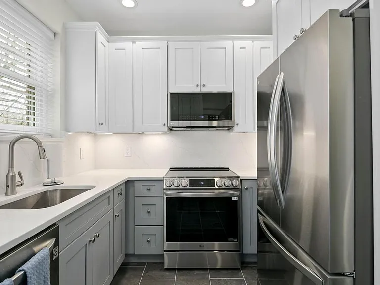 3643 Jenifer St NW — Photo 20