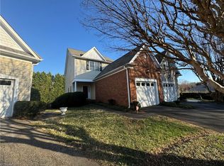 505 Sherwood Hills Dr, Winston Salem, NC 27104