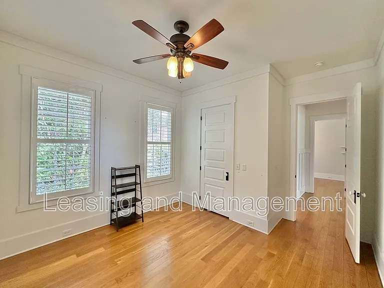 76 Alberta Ave — Photo 20