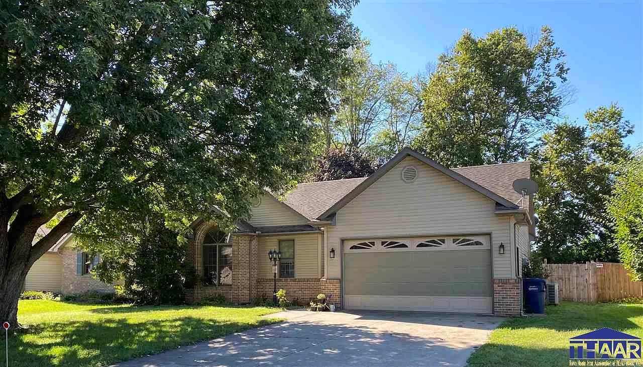 2377 Huber Ln photo 1