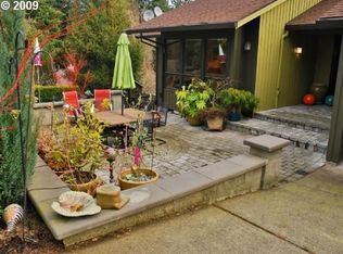 1820 SW Broadleaf Dr, Portland, OR 97219