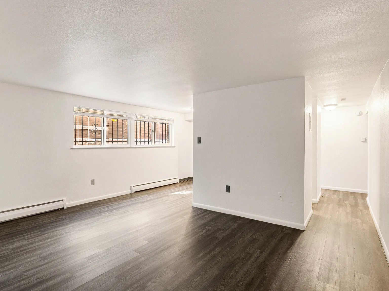1326 Corona — Photo 1