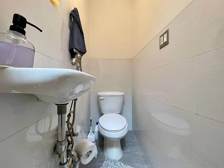 89 Cornelia St #3 — Photo 10