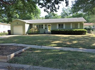 5535 SW 19th St, Topeka, KS 66604