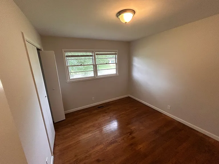 3614 Wilbur Ave NW — Photo 2