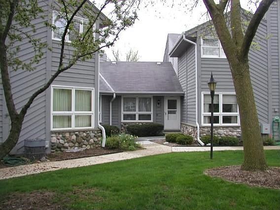 1st image of 15674 W Brook Dr