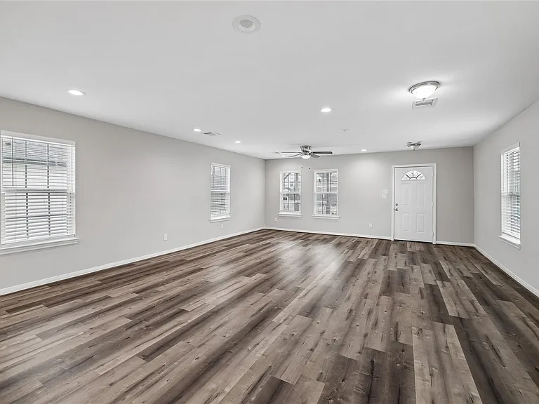 3344 Simmons St — Photo 3