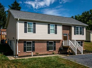 323 Park Ave, Timberville, VA 22853