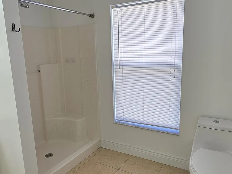 6448 NW Colgate St — Photo 14