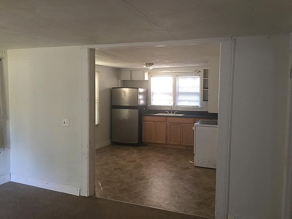 2nd image of 4315 Merito St #43