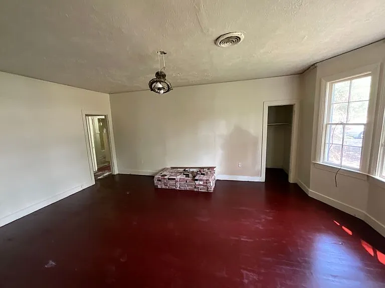 262 Dona Ave — Photo 2
