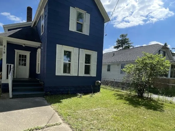 219 E Porter St, Jackson, MI 49202