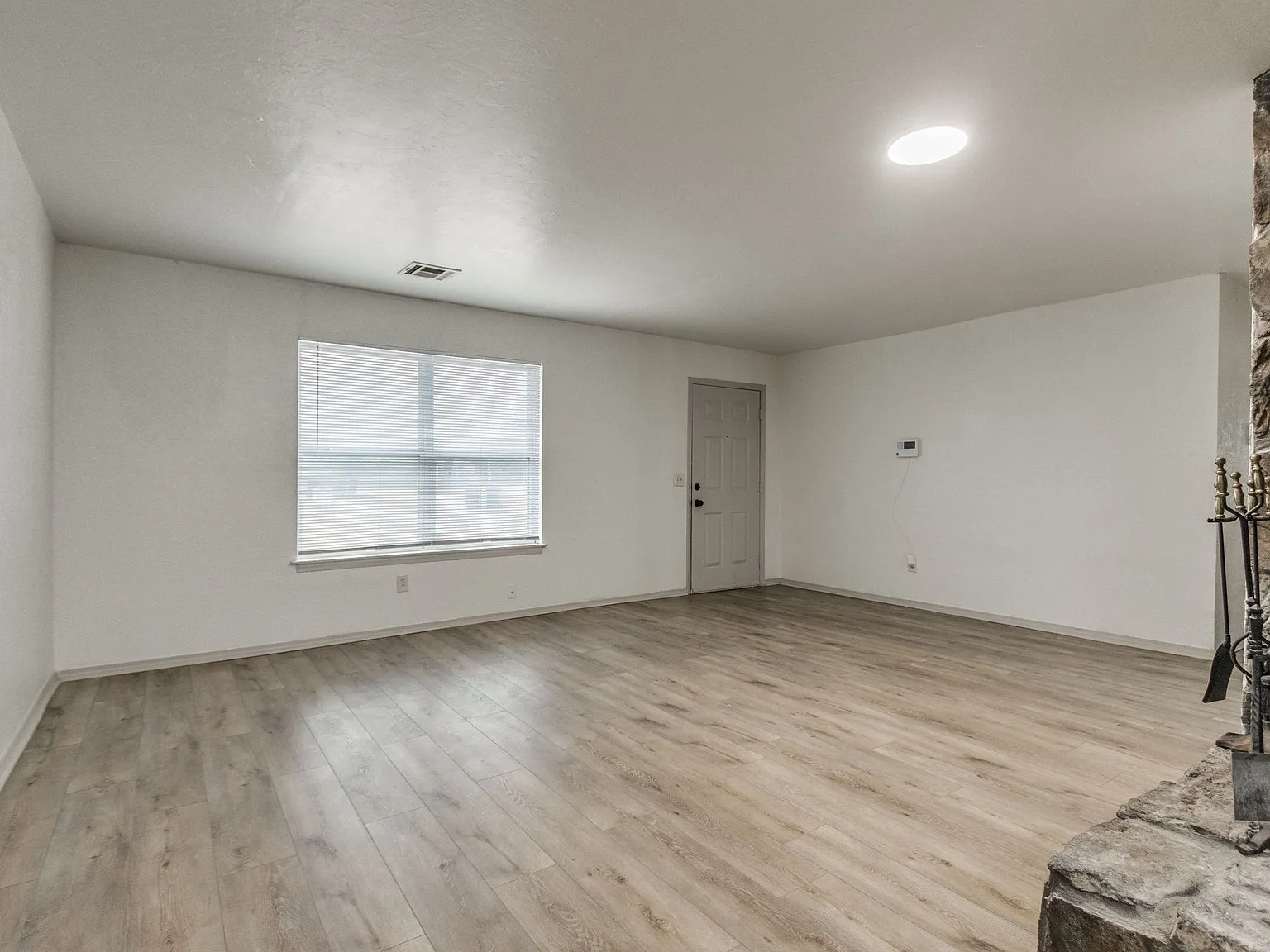 3 bed, 1193 sqft, $1,575 — Photo 4