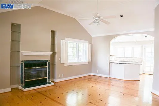 1505 Brooks St — Photo 8