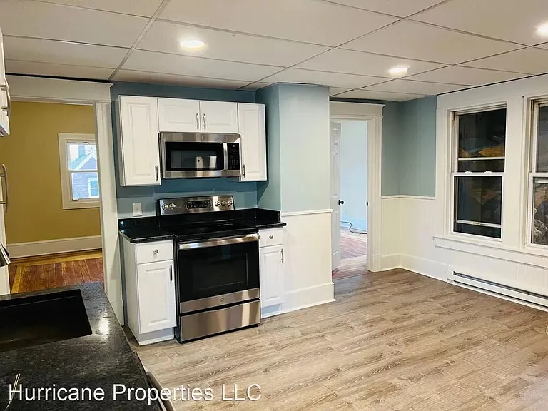 16 Olivine St — Photo 2