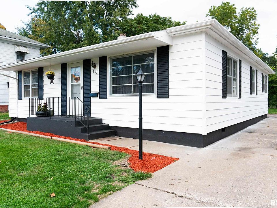 1st image of 253 Cedar Ave