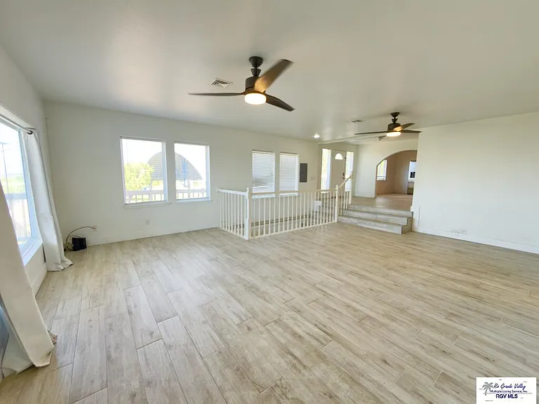 47975 Michigan St #2 — Photo 2