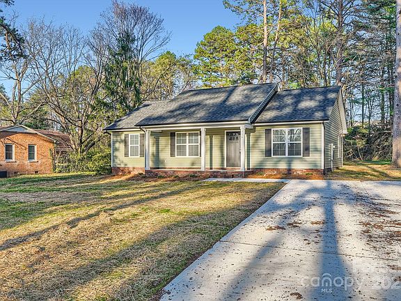 5th image of 714 Sunset Dr