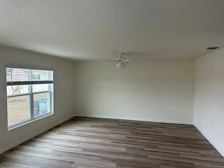 4646 Parkview Ln — Photo 6