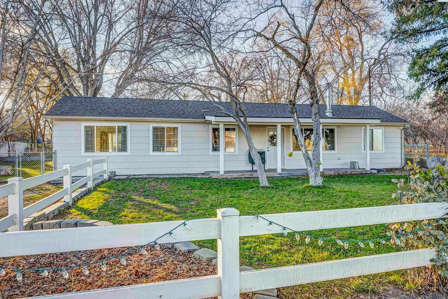 59202 N River Rd photo 1