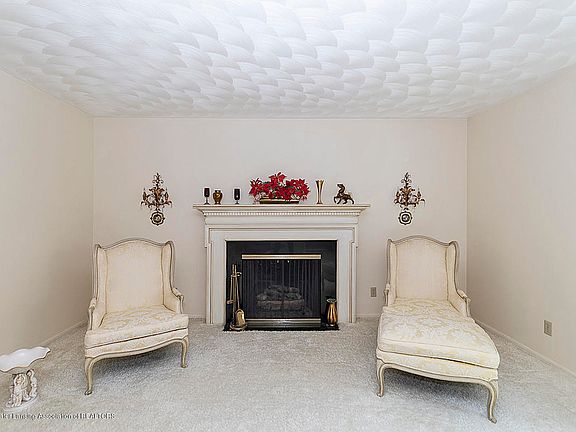 5th image of 7633 Philwood Dr