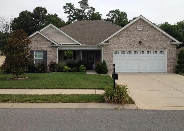 125 Pierre Pl