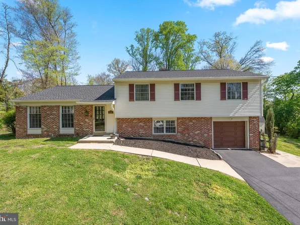 1431 Clover Ln, West Chester, PA 19380