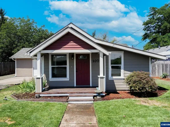 1075 SW Fairview Ave, Dallas, OR 97338