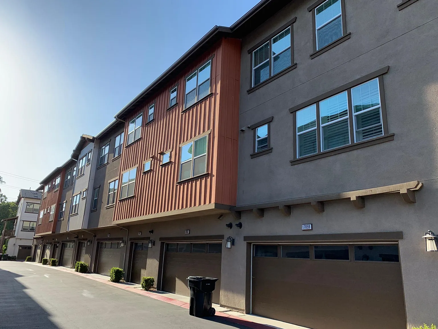 3 bed, 1588 sqft, $3,900 — Photo 3
