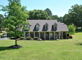 8700 Oakchase Cv, Walls, MS 38680