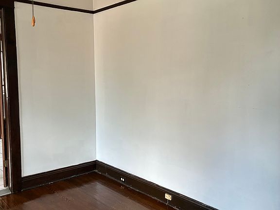 4th image of 830 Roosevelt Pl