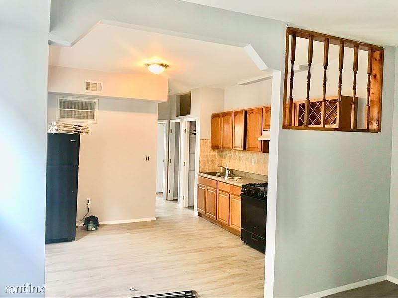 1st image of 801 Mount Prospect Ave #A