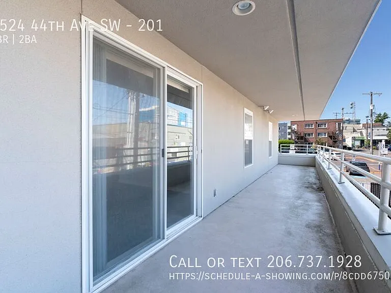 4524 44th Ave SW #201 — Photo 20