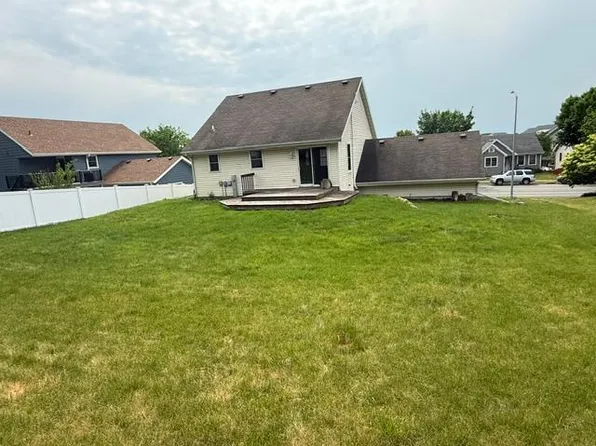 1409 Waldorf Blvd, Madison, WI 53719