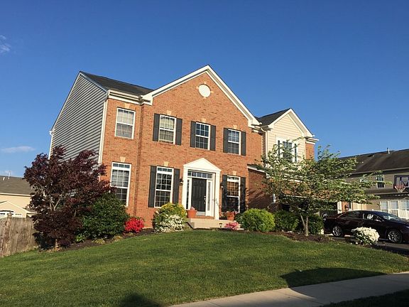 3rd image of 4 Latham Ln
